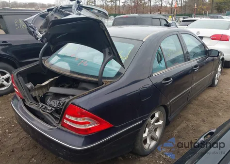2007 Mercedes-Benz C 230 Sport from USA, damaged, VIN WDBRF52H27F911720